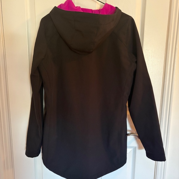 NEW BALANCE RAIN JACKET🖤💜☔️ - Picture 5 of 5